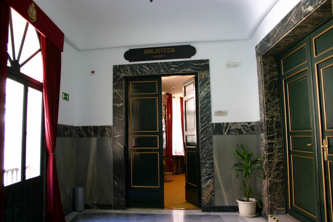 Old Library, Ilustre Colegio Oficial de Médicos de Madrid, Madrid - 01.jpg